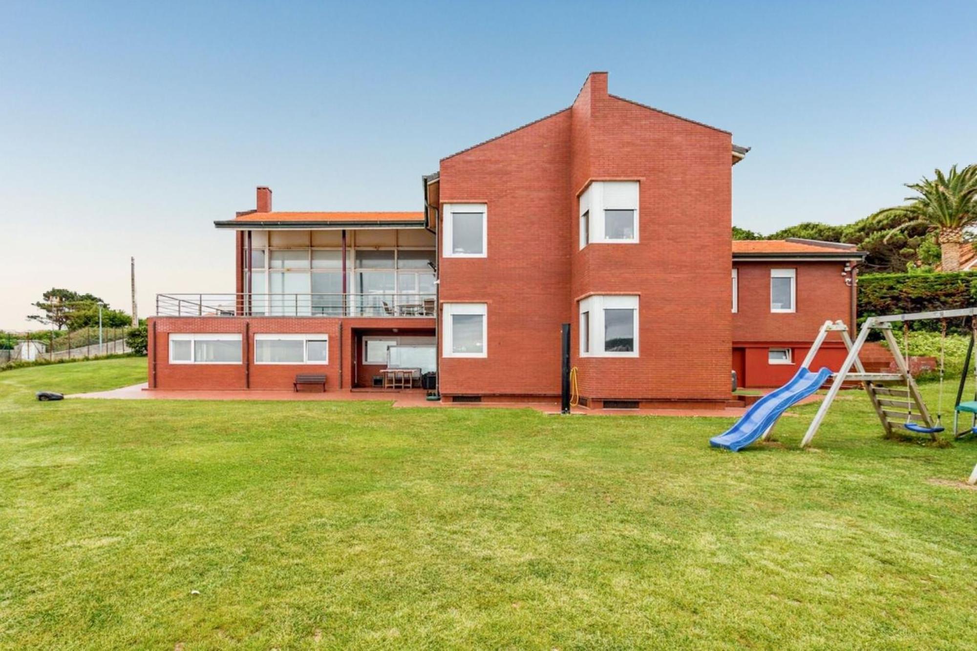 Spacious House With Sea View In Liencres + Jacuzzi Екстер'єр фото